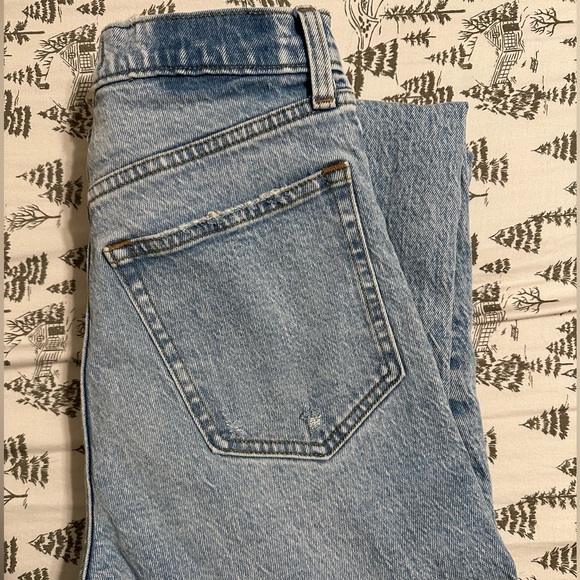 Abercrombie Ultra High Rise 90s Straight Jean - Picture 8 of 10